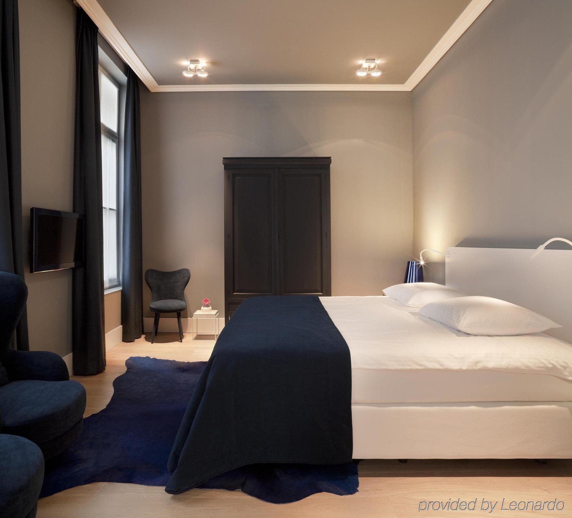 فندق هيت أريسثيس رورموند الغرفة الصورة A room at the hotel