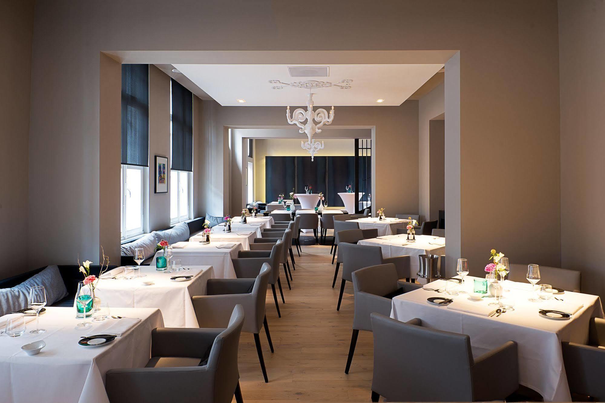 فندق هيت أريسثيس رورموند المظهر الخارجي الصورة Restaurant AOC