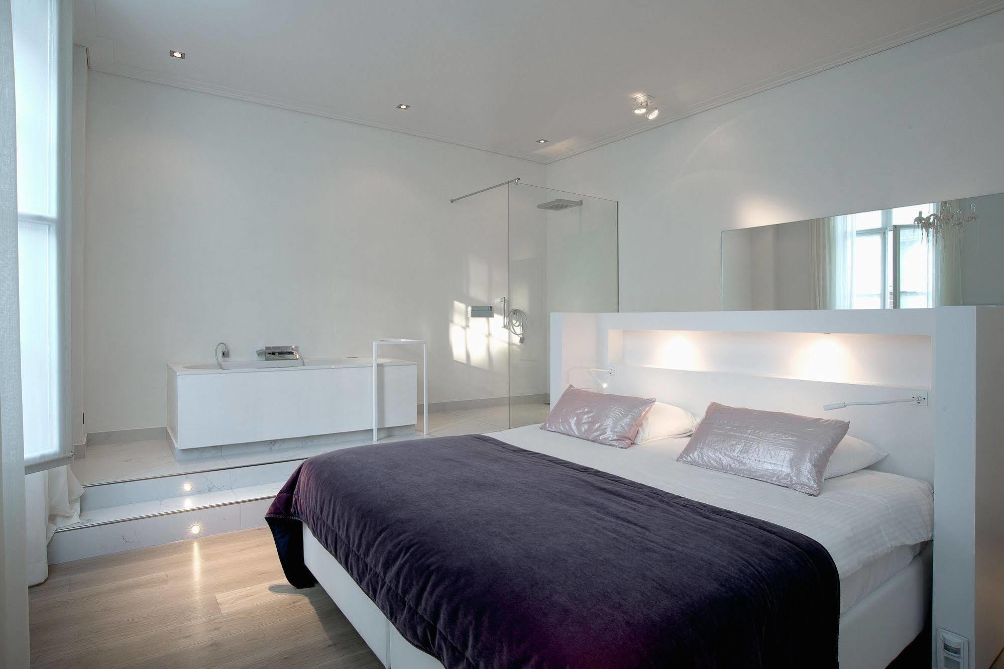 فندق هيت أريسثيس رورموند المظهر الخارجي الصورة A bedroom