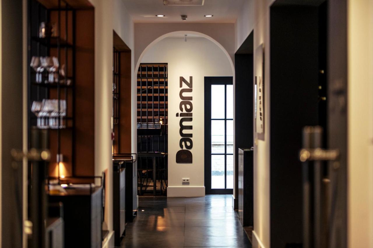 فندق هيت أريسثيس رورموند المظهر الخارجي الصورة Interior of the restaurant